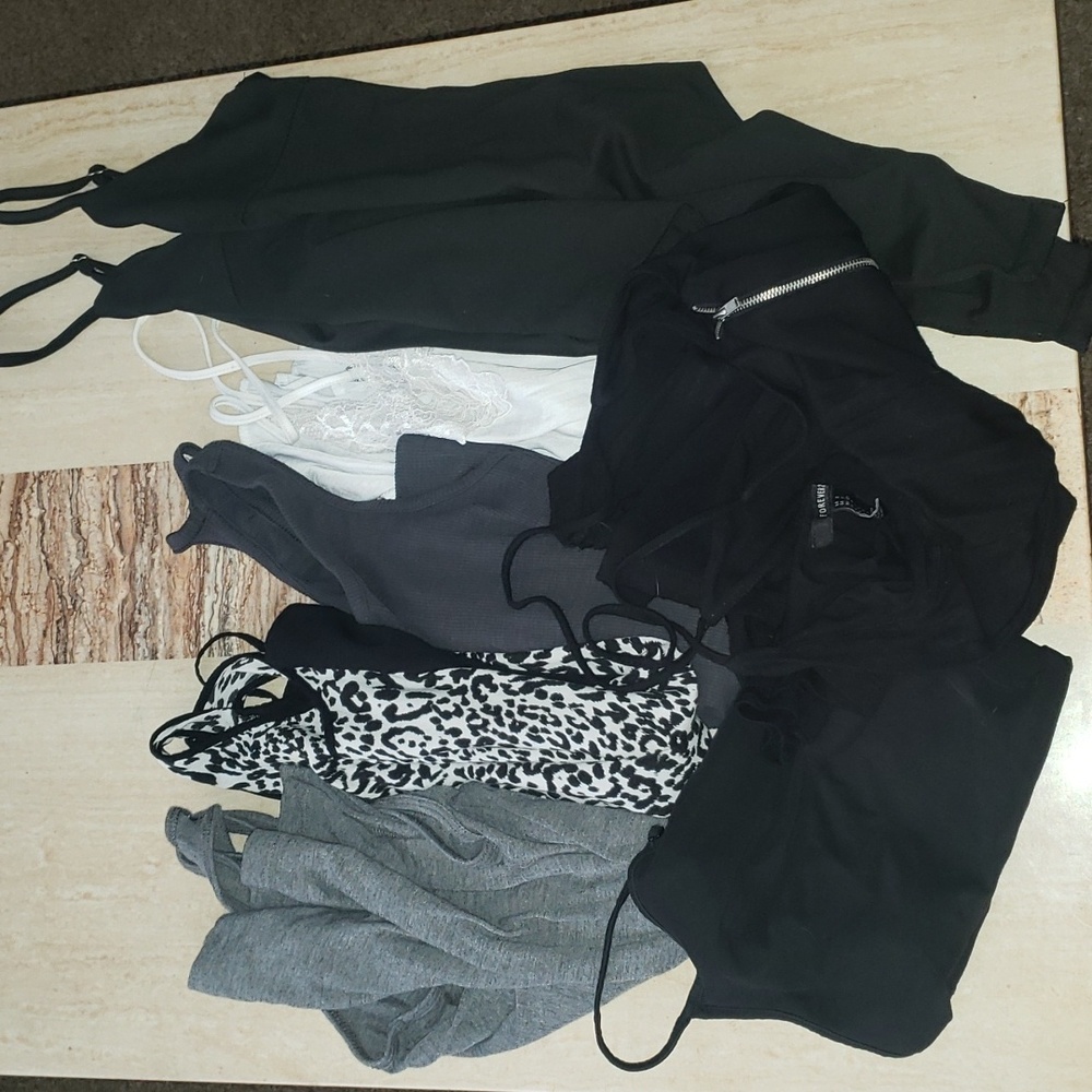 Lot of 8 Tops